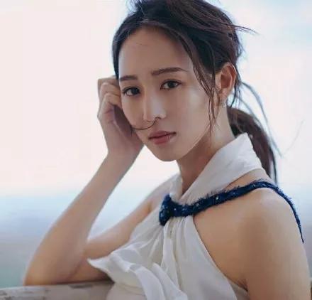 今日迷惑,张钧甯咋就被邱泽看上了呢?? 今日迷惑,张钧甯咋就被邱泽看上了呢??