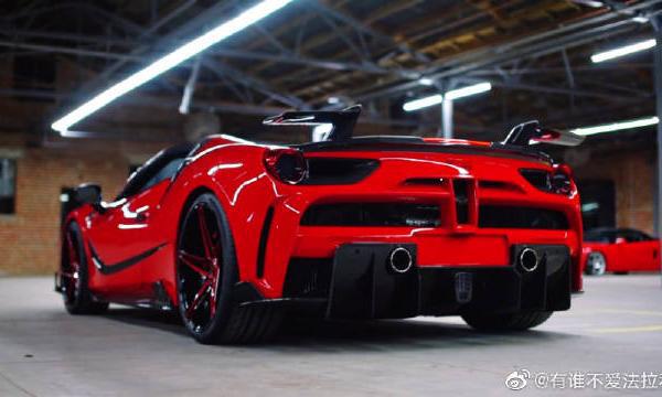 此视频有毒！看了让你无法自拔的法拉利488Spider。