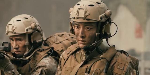 《空降利刃》热播引出新问题：老A与空降特种兵狭路相逢，孰胜？