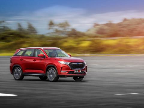 比“全系标配”，长安欧尚X7就没怕过