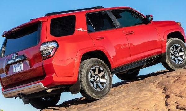 2020年丰田4Runner（超霸）越野车