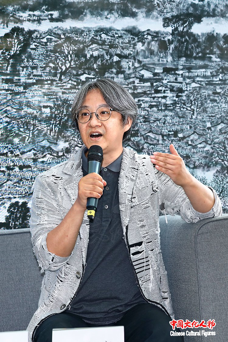“走进水墨家园:我们眼中的李小可”展览学术讲座在上海成功举办