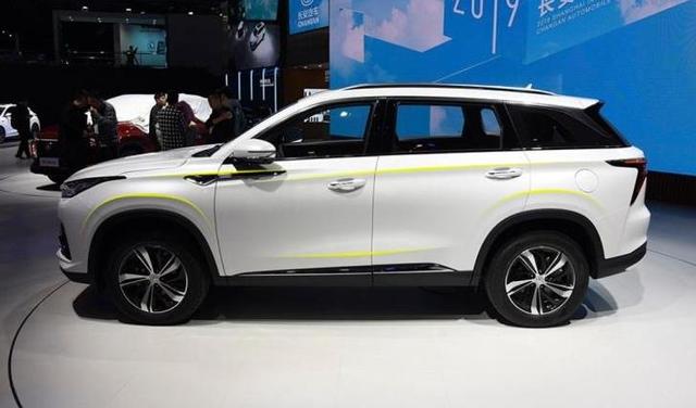 设计灵感来自一台"雄鹿"，解读国产品牌精品SUV-长安CS75 PLUS