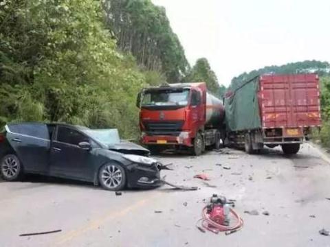 车险到底应该怎么买？老司机：除了这3种，其他都是浪费