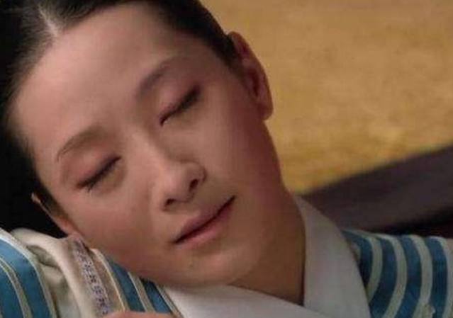 甄嬛传:大家也不知,安陵容吃的苦杏仁,暗藏如此大的深意