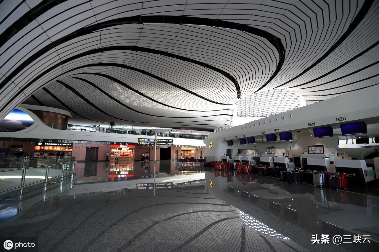 北京大兴国际机场"中国的又一奇迹"
