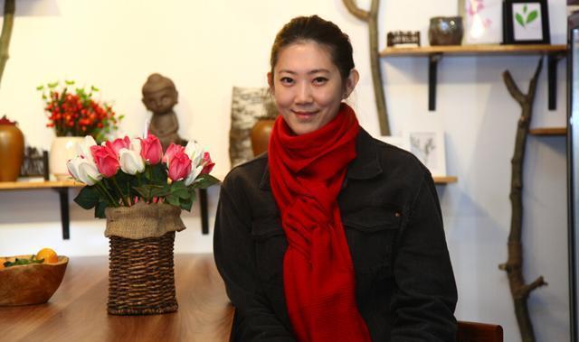 她是排球女神，曾被刘翔追求，如今离婚后开花店度日
