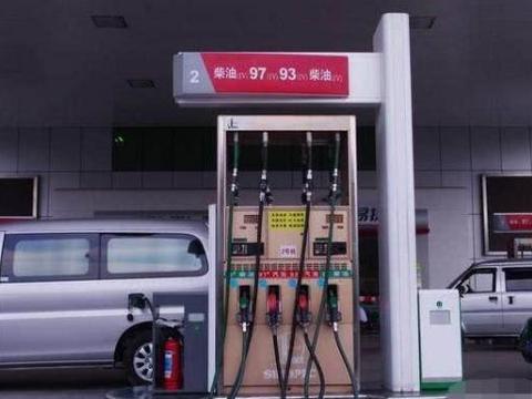 中石油和中石化哪个更耐烧？长途司机比较了解，差距可不小
