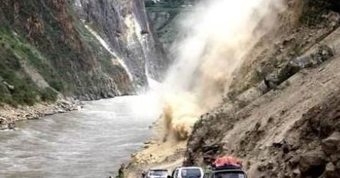 难题：什么越野车对油的质量要求不高？90的能加92的也能加