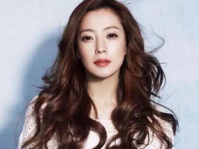 韩国最火女星排名_在中国最火前十韩国女明星