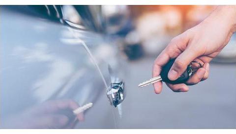 开了10年车才知道，这3种保险没派上用场，买几乎等于给保险送钱