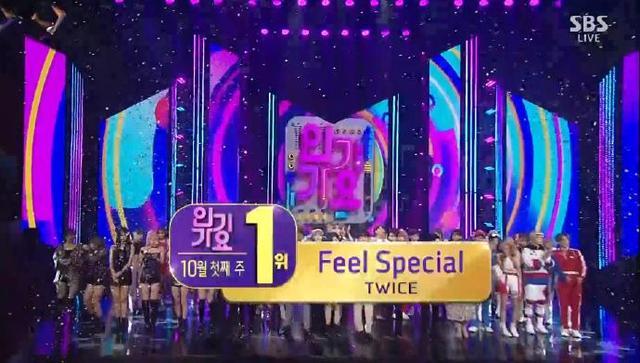 twice获本周人气歌谣一位 特别宝四连冠达成