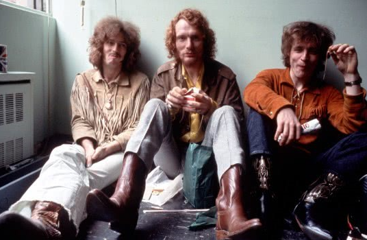 英国摇滚巨星患严重疾病去世,享年80岁,生前与毒瘾搏斗戒毒29次