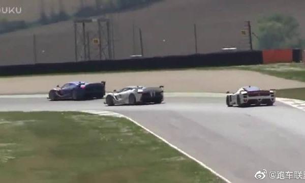 刹车带“光” 法拉利FXX K赛道跑圈