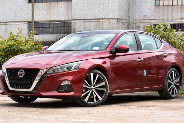 试车Vlog|20万预算，雅阁/凯美瑞/天籁，哪款性价比高？