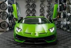 苹果绿兰博基尼埃文塔多SVJ，每一处细节都很帅！