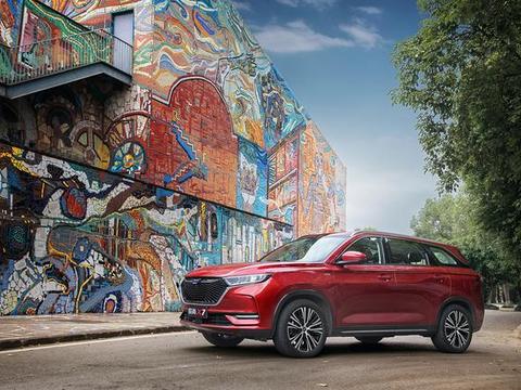 终身保养、维修免费，首发搭载5G芯片，7.99万起香不香？