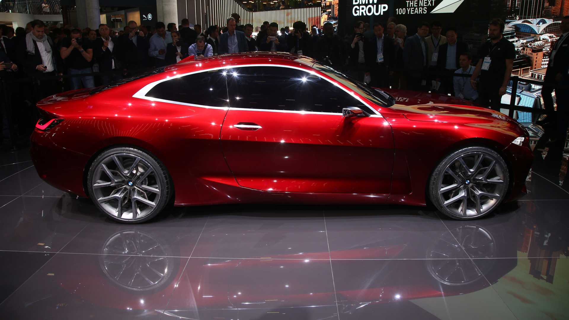 宝马Concept 4 Shooting Brake到底长啥样？