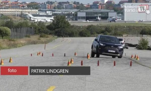 丰田rav4麋鹿测试，差点翻了。。。