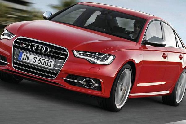 外观运动，品质卓越，性能车迷的福音，全新奥迪S6闪亮登场