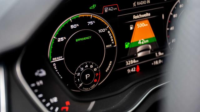 3.0升V6发动机+电动机 2020款奥迪Q7插混版官图