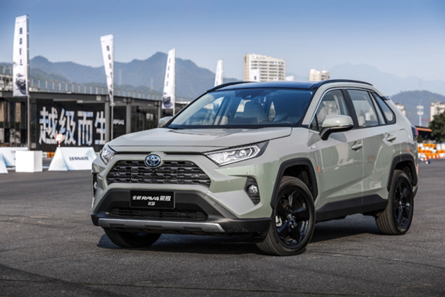 全新丰田RAV4即将上市，越级实力值得等待！