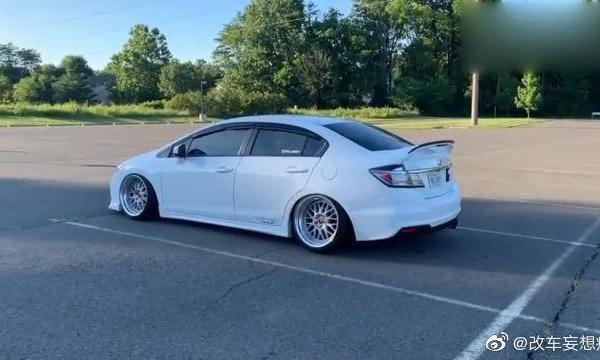 实拍改装第九代本田思域！你们觉得怎么样？