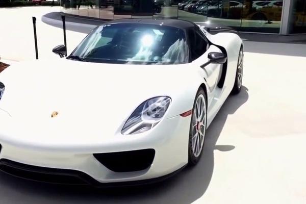 保时捷918 Spyder  Weissach和标准版的区别都有哪些