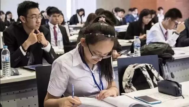 成为法政大学的学生 将获得前往世界名校深造的机会