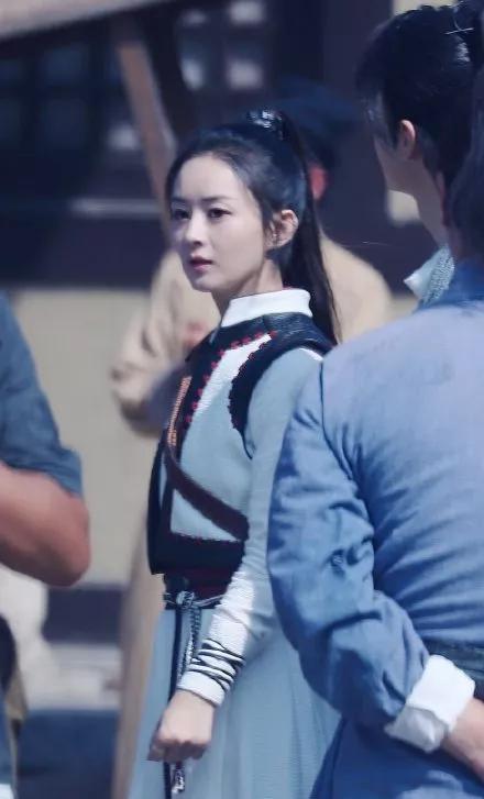 85花产后复工，刘诗诗赵丽颖被摁头比美！