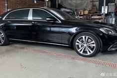 迈巴赫S400改迈巴赫S450外观，腿部空间：一腿半