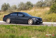 vossen这大金饼还真有点迈巴赫大锅盖的意思！