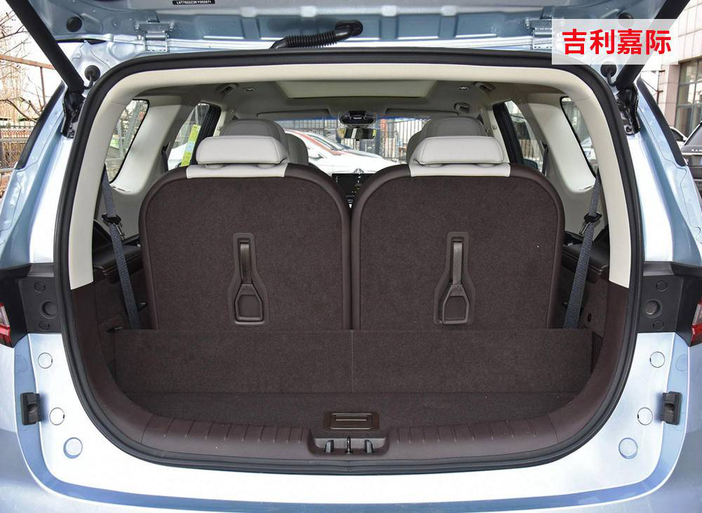 上汽MAXUS G50对比吉利嘉际,谁是一家三代人的更好选择?