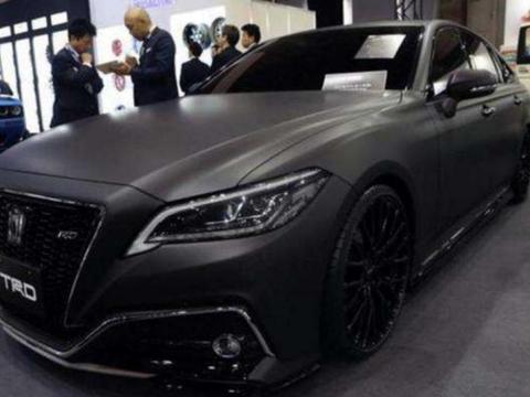 “黑武士”新皇冠来袭，2.0T后驱+四出排气，希望能引入国内