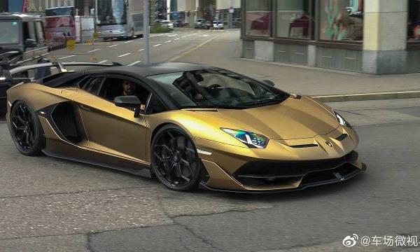 铜像Zenas兰博基尼Aventador们在Zürich !