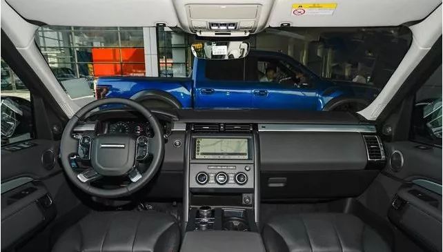 新款路虎发现推出5款车型 售价66.98万-83.78万元