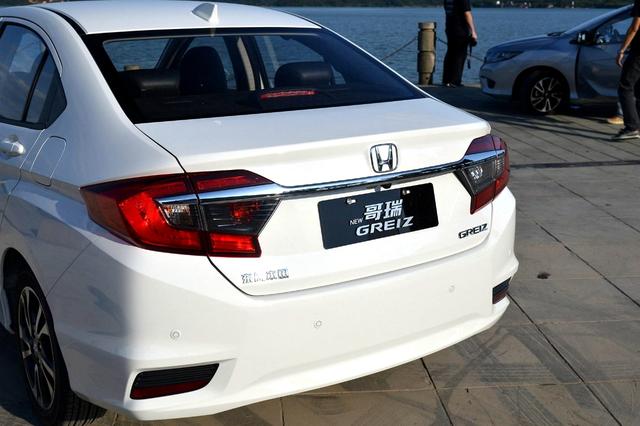 和飞度同款动力的三厢车!东风本田哥瑞值不值得买?