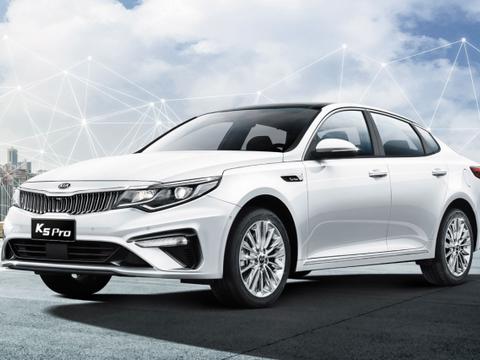 本田这回扛不住了！雅阁看了绕道走，新车来袭让本田压力倍增