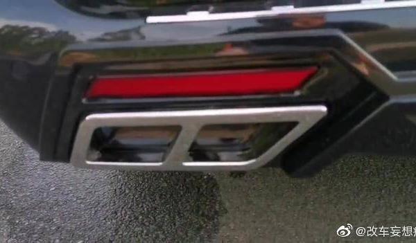 视频：新威霆改装AMG后杠，双出的排气造型非常引人注目