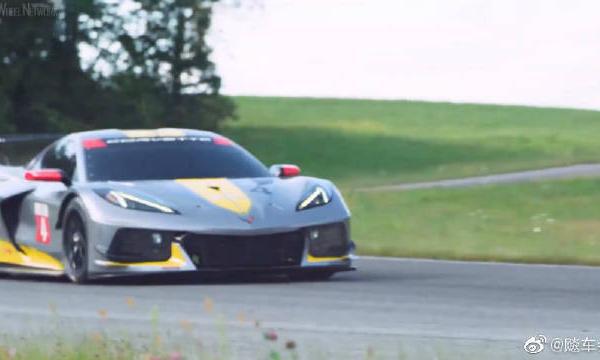 2020雪佛兰科尔维特C8.R赛车，这车身是真的帅啊！