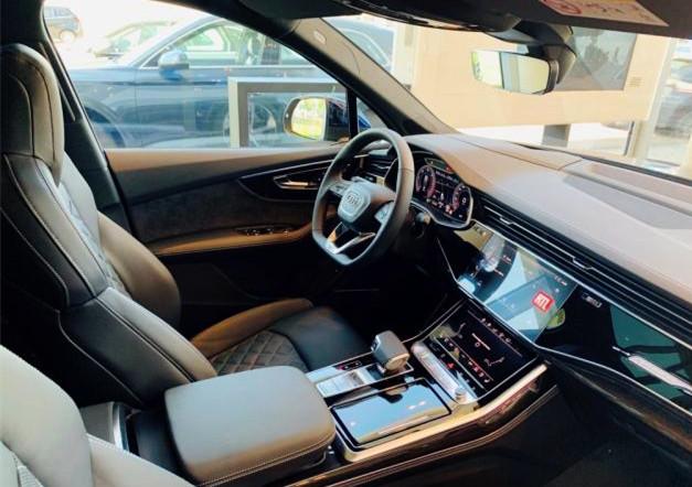 全新“奥迪Q7”到店实拍,比奔驰GLE帅,搭3.0T机械增压!