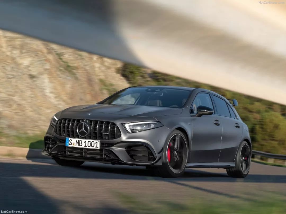 拆解AMG A45 S的2.0T引擎,421匹/500牛米有多少“黑科技”?