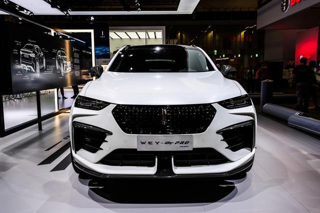 访WEY品牌柳燕、薛东亮:品牌向上积蓄力量,VV5成“颜智先锋”