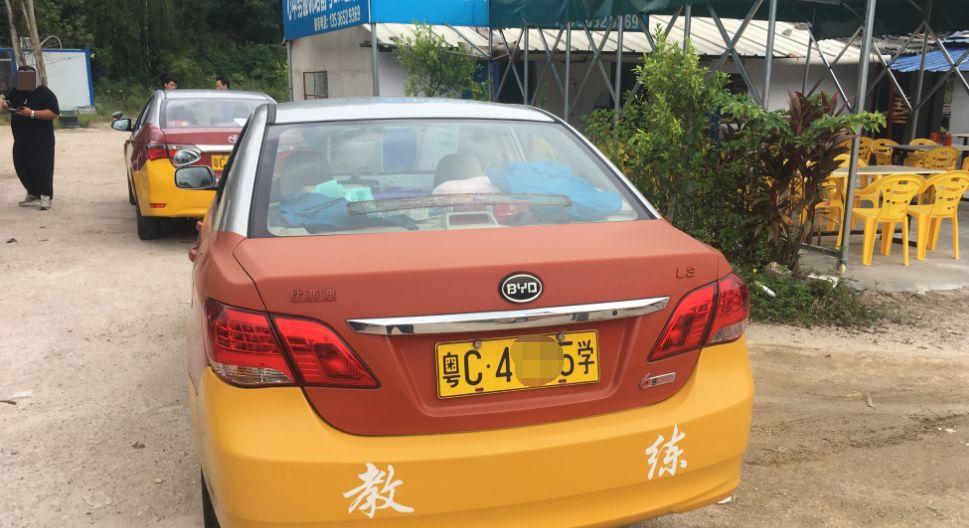 驾校教练带4学员赶考科目三,上珠海大桥连撞3车!