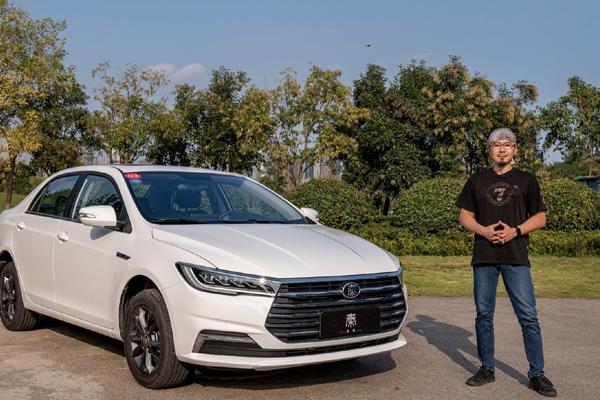 汽车视频：首试全新比亚迪秦燃油版车扯