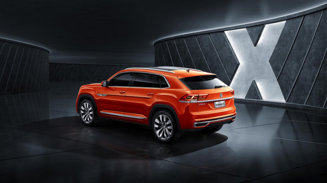 大众顶级SUV,配航空头枕和V6引擎,气场远超BBA