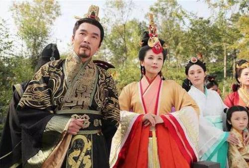 “一夫一妻”的动物,如果一方死了,它们能经受住交配...