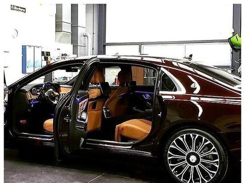 迈巴赫S650实车实拍照，外形优雅、内饰奢华！