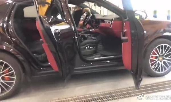 卡宴改装Coupe真皮内饰完工效果展示，挺不错的