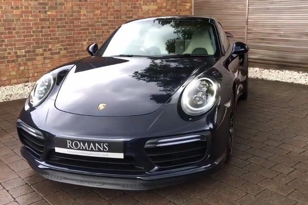 汽车视频：保时捷911 turbo S，午夜蓝